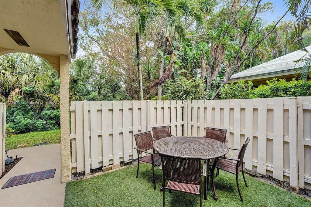 22322 Pineapple Walk Drive - Photo 10