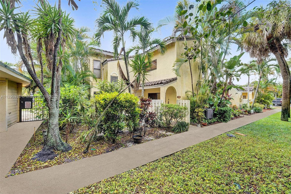 22322 Pineapple Walk Drive - Photo 3