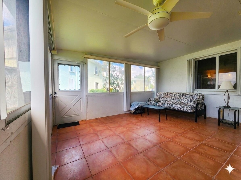1560 Nw 18th Avenue - Photo 9