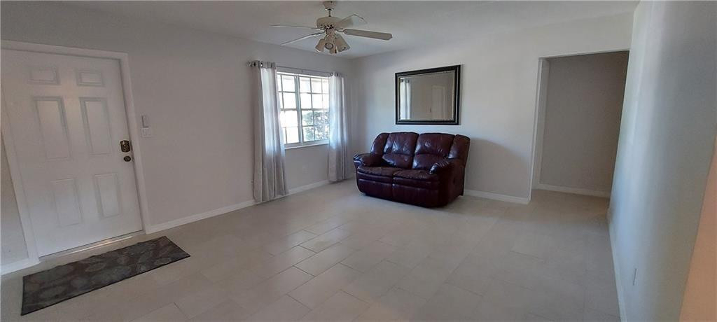 738 Sw 5th Avenue - Photo 2
