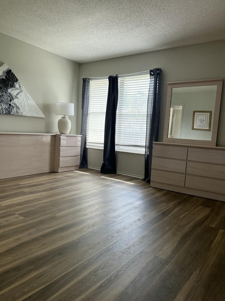 12002 Poinciana Boulevard - Photo 14