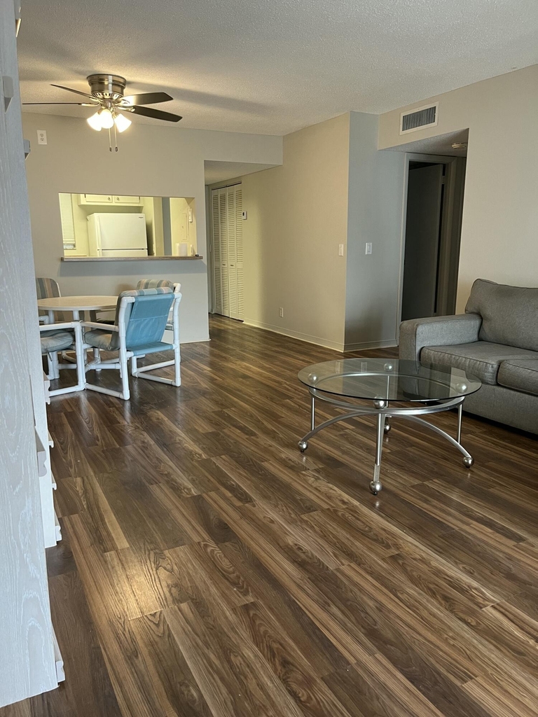 12002 Poinciana Boulevard - Photo 4