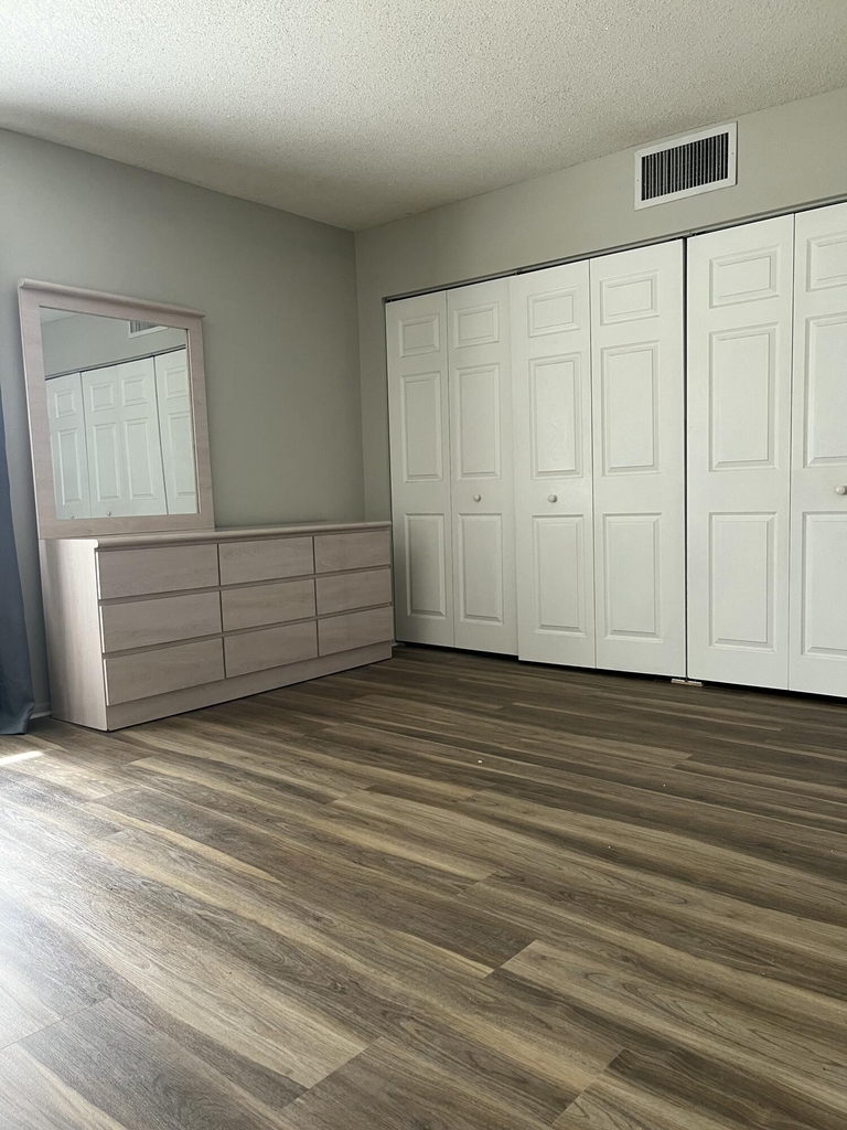 12002 Poinciana Boulevard - Photo 12