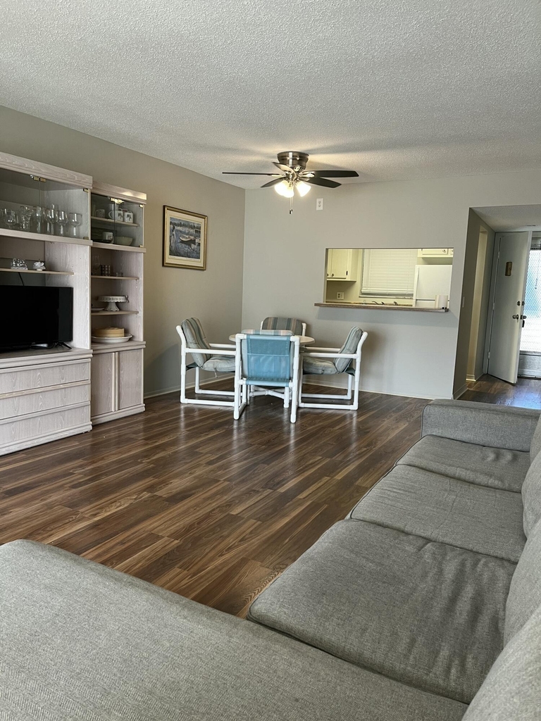 12002 Poinciana Boulevard - Photo 2