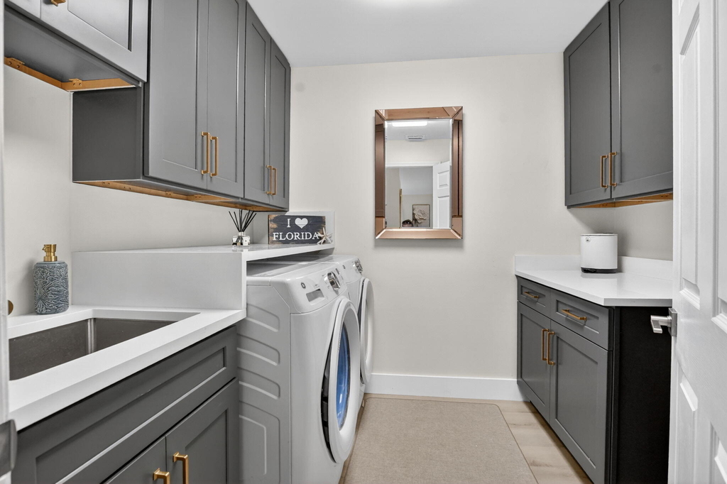 5801 Coach House Circle - Photo 9
