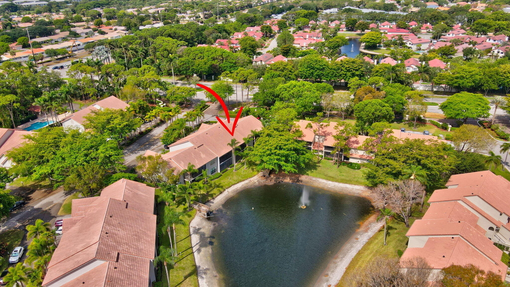 5801 Coach House Circle - Photo 29