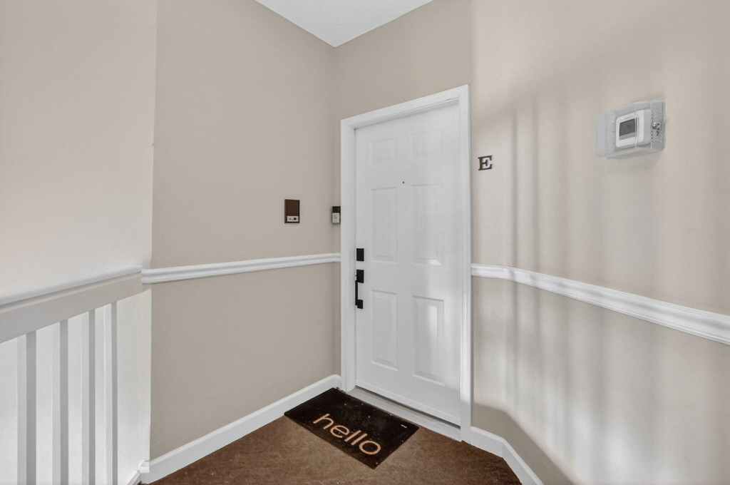 5801 Coach House Circle - Photo 22