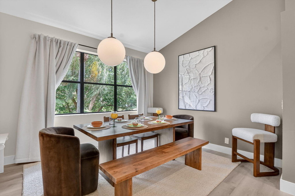 5801 Coach House Circle - Photo 3