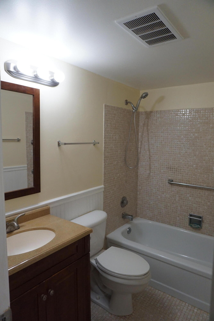 34 Andover B - Photo 12