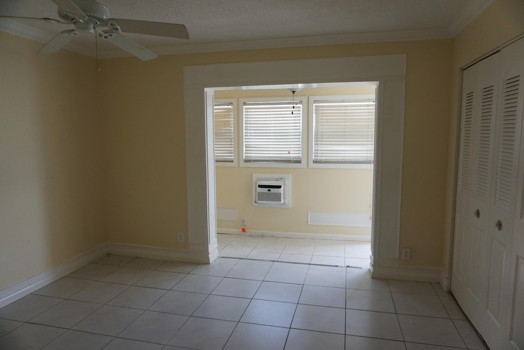34 Andover B - Photo 11