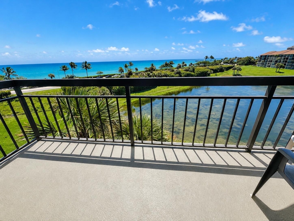 101 S Seas Drive - Photo 2
