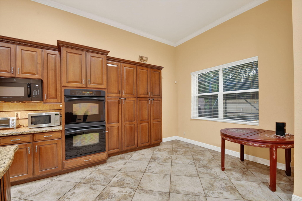 10247 Isle Wynd Court - Photo 36