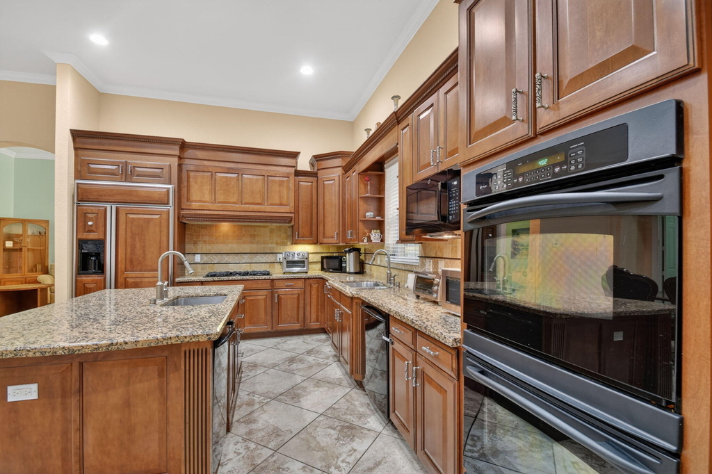 10247 Isle Wynd Court - Photo 35