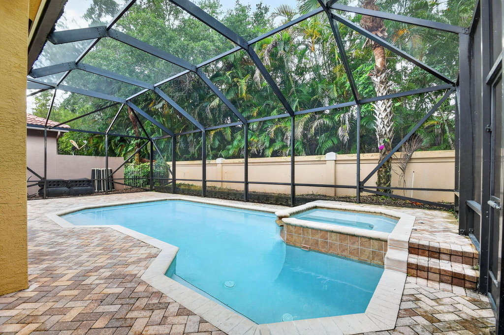10247 Isle Wynd Court - Photo 21