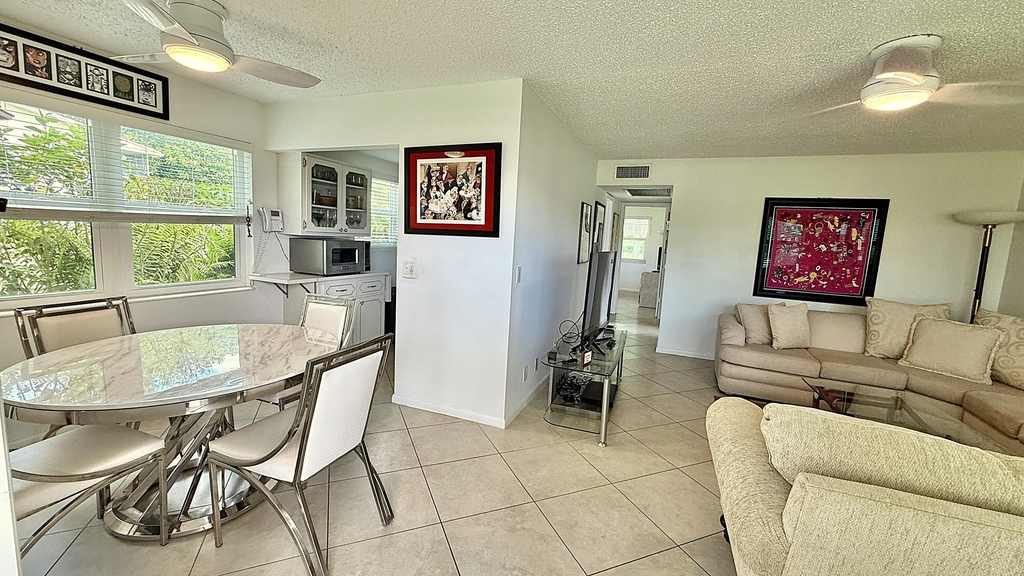 316 Markham - Photo 2