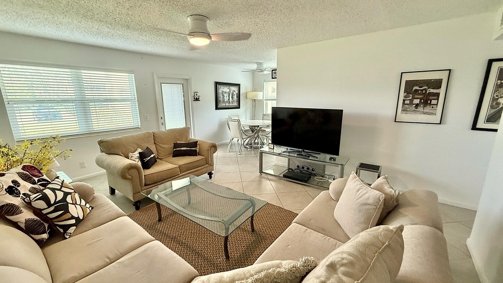 316 Markham - Photo 1