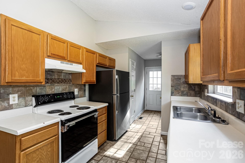 184 Brook Creek Drive - Photo 6