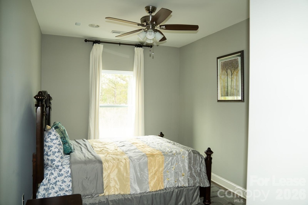 7082 Founders Way - Photo 5