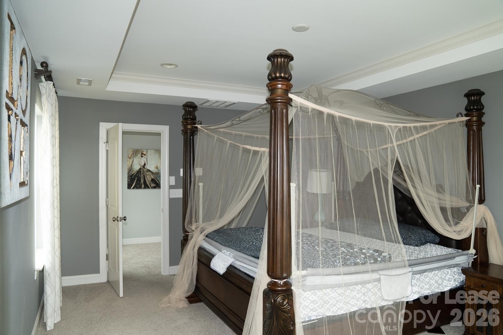 7082 Founders Way - Photo 2