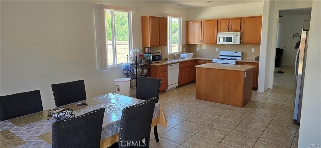 27653 Almont Way - Photo 3