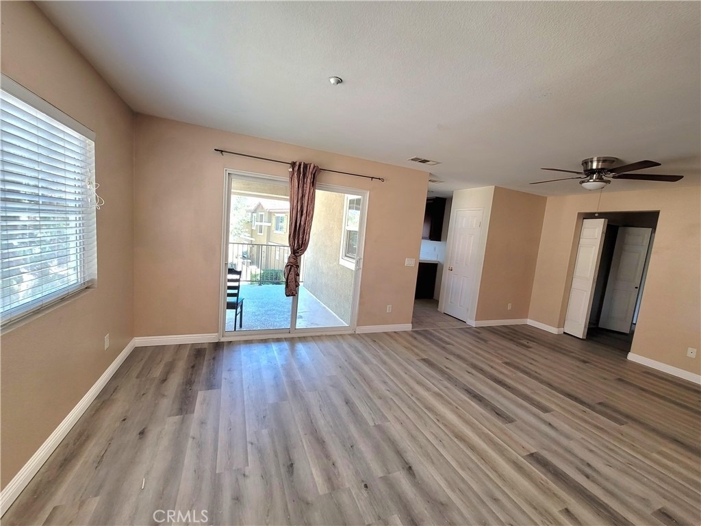 25850 Iris Avenue - Photo 10