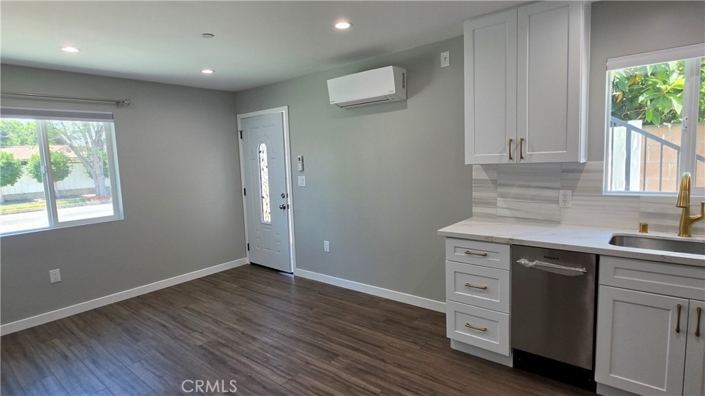 6516 Royer - Photo 10