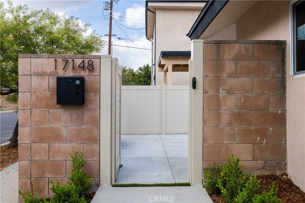17148 Mayall Street - Photo 8