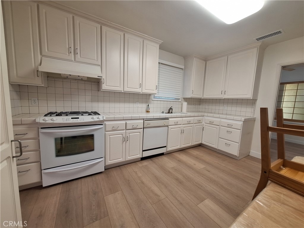 5315 Etheldo Ave - Photo 3