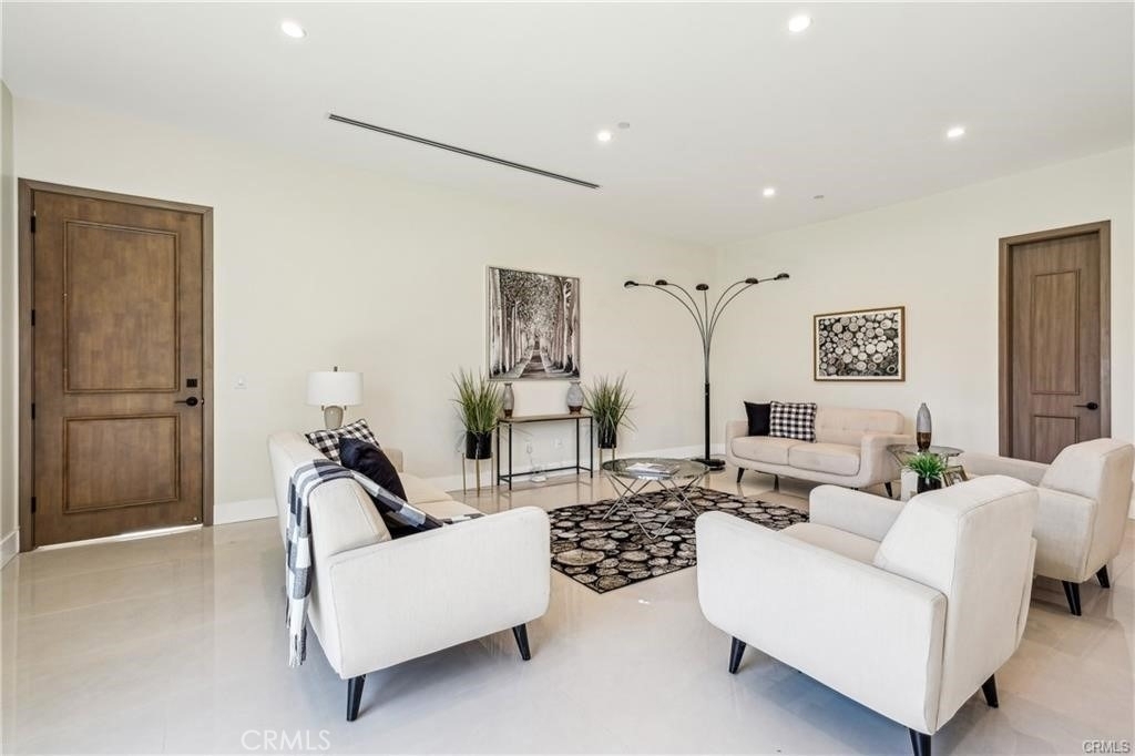 10349 Mapledale Street - Photo 4