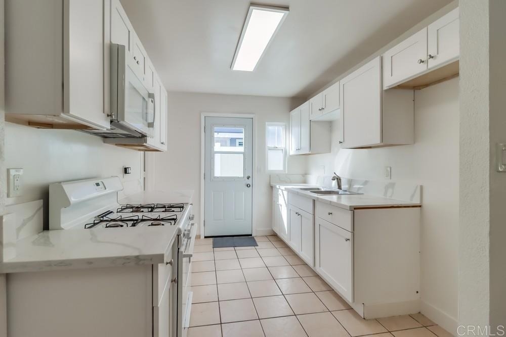 756 Madison Avenue - Photo 11