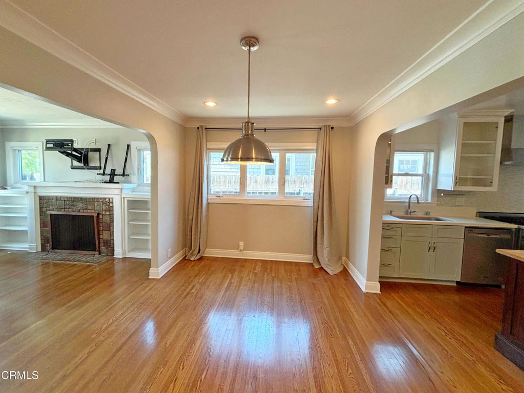 232 May Avenue - Photo 4