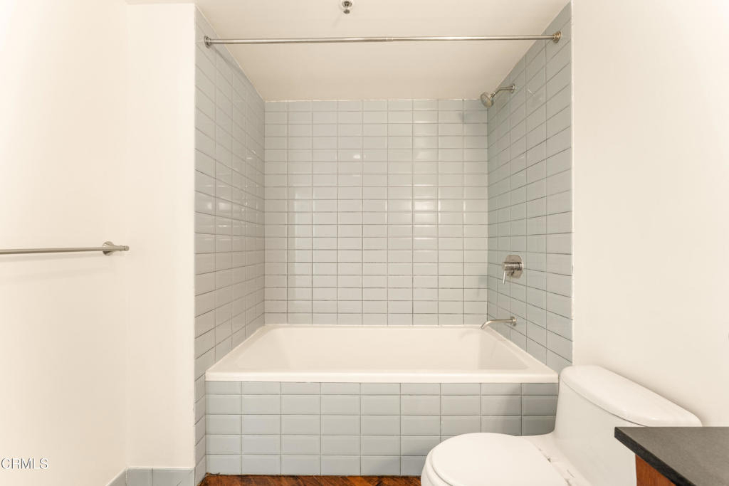 530 S Hewitt Street - Photo 22