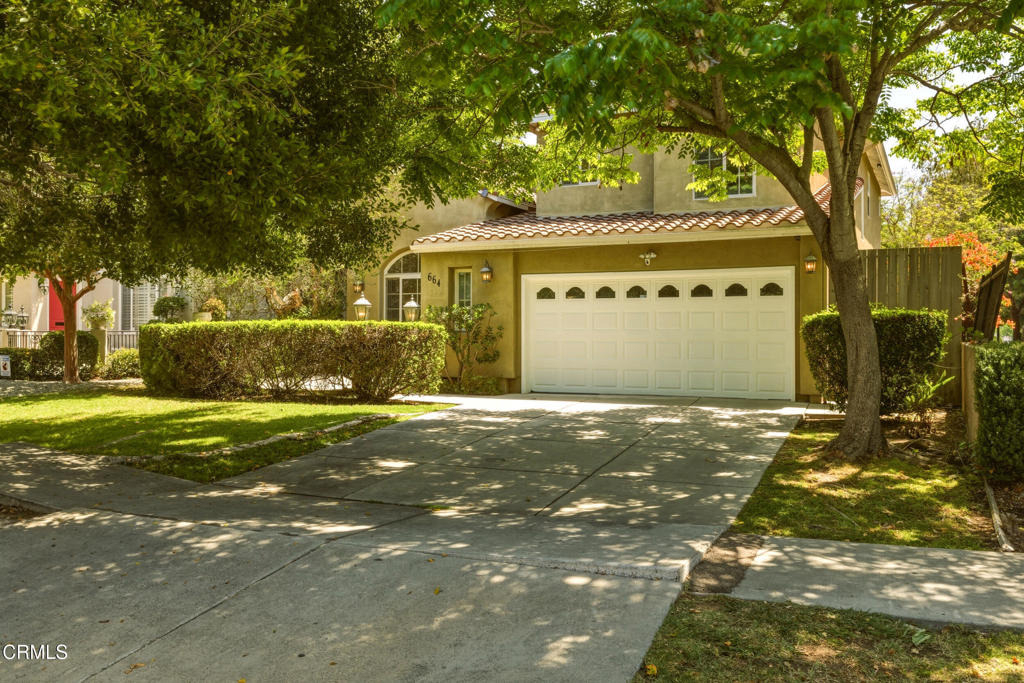 664 S Mansfield Avenue - Photo 1