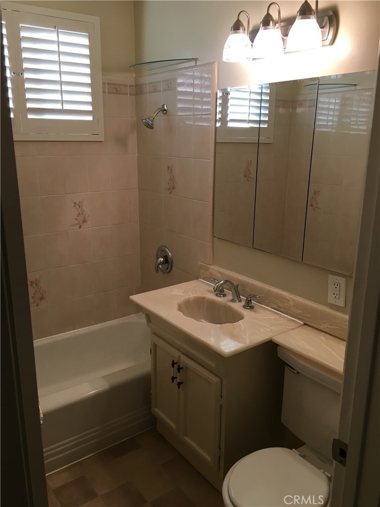 2539 E Seville Avenue - Photo 12