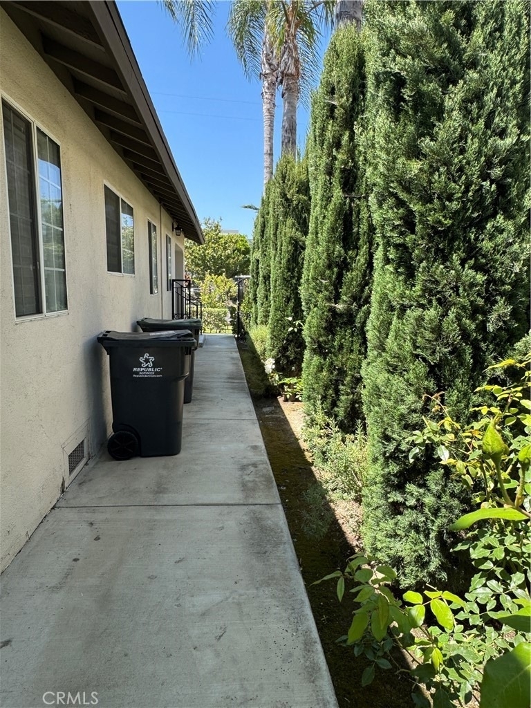 9782 Broadway - Photo 30