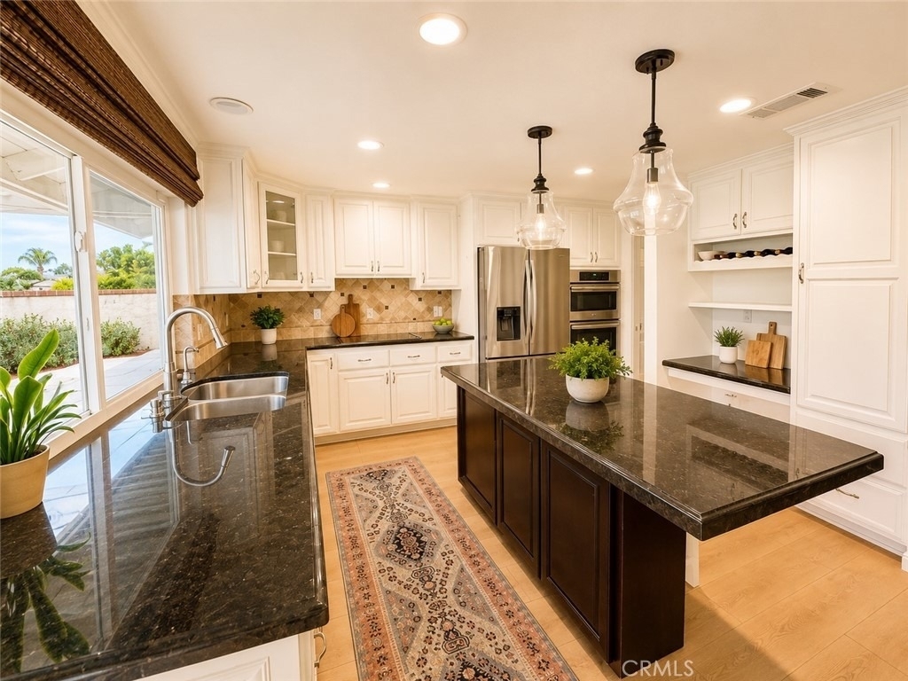 1644 N Mountain View - Photo 2