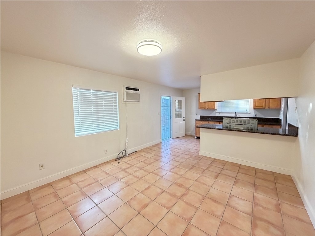 12660 Yorba - Photo 4