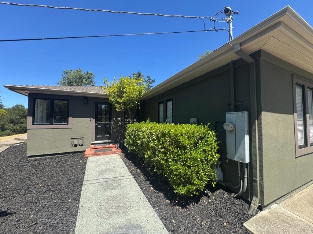 87 Tara Road - Photo 1