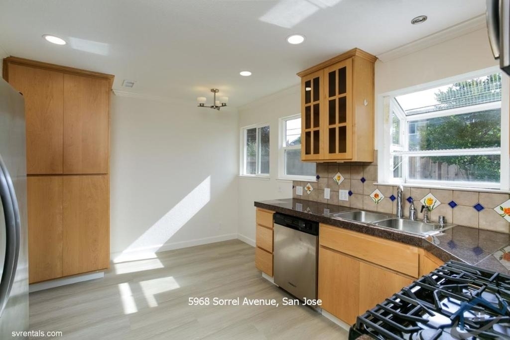 5968 Sorrel Avenue - Photo 4