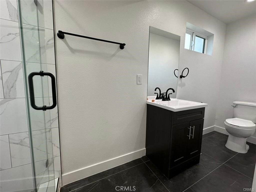 2823 Maple - Photo 3