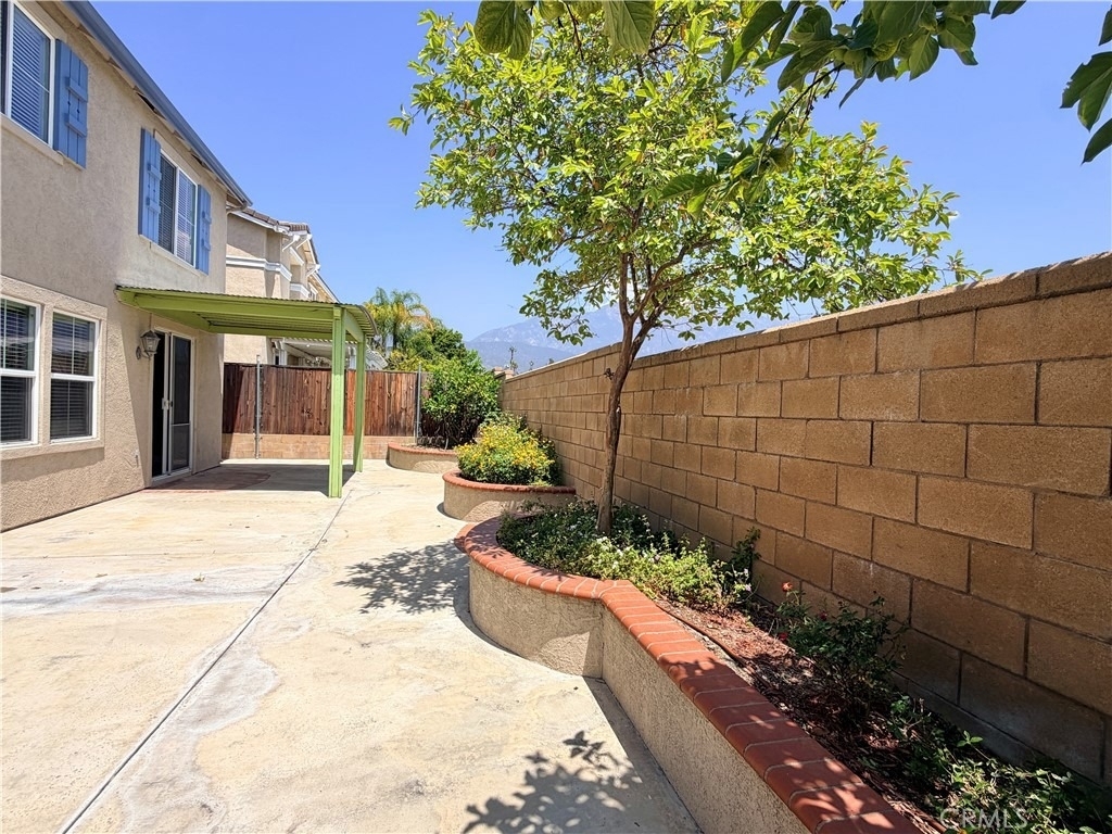1884 Pinnacle Way - Photo 38