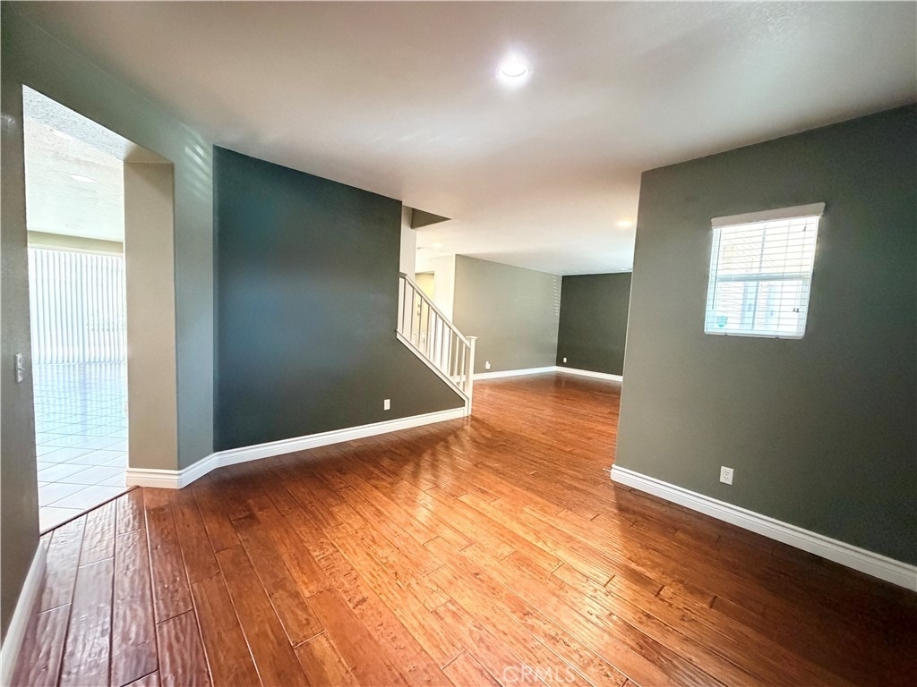 1884 Pinnacle Way - Photo 6