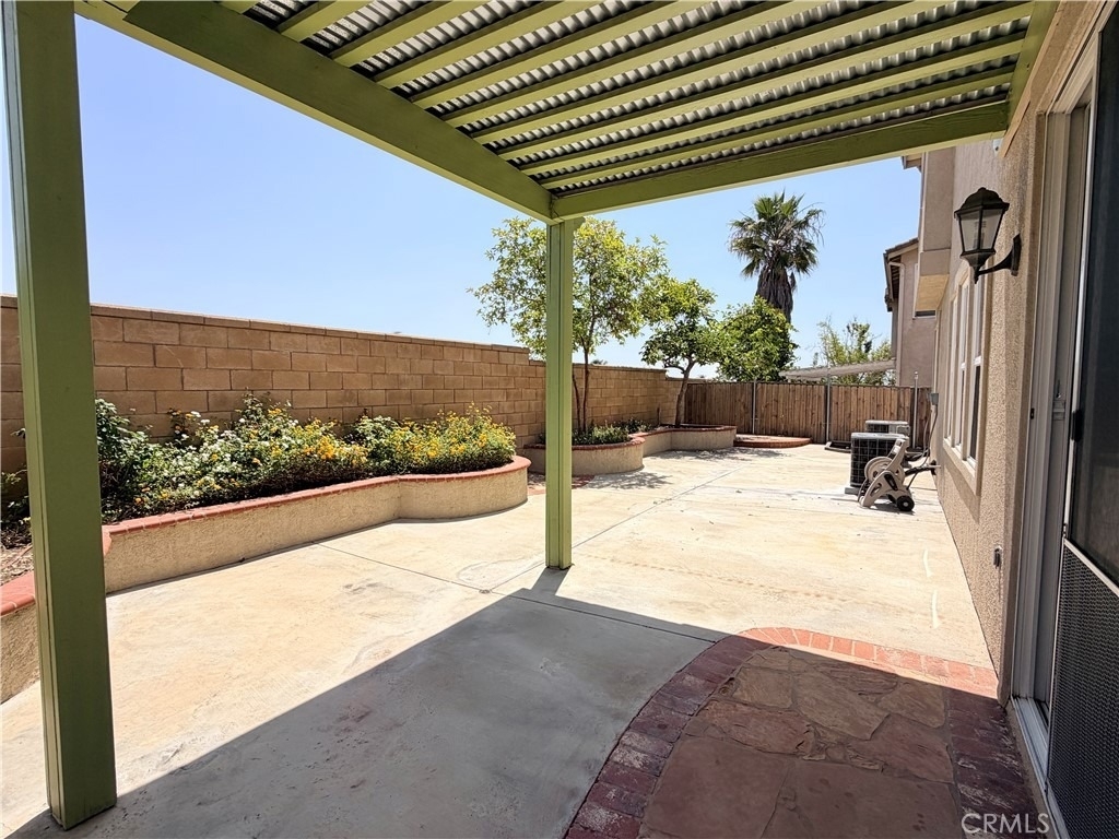 1884 Pinnacle Way - Photo 37