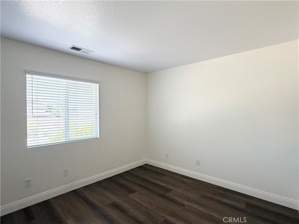 1884 Pinnacle Way - Photo 32