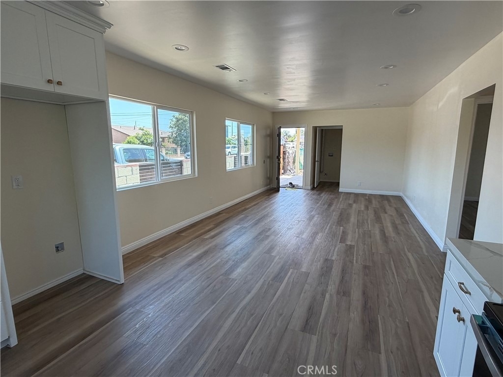 3234 Vineland - Photo 6
