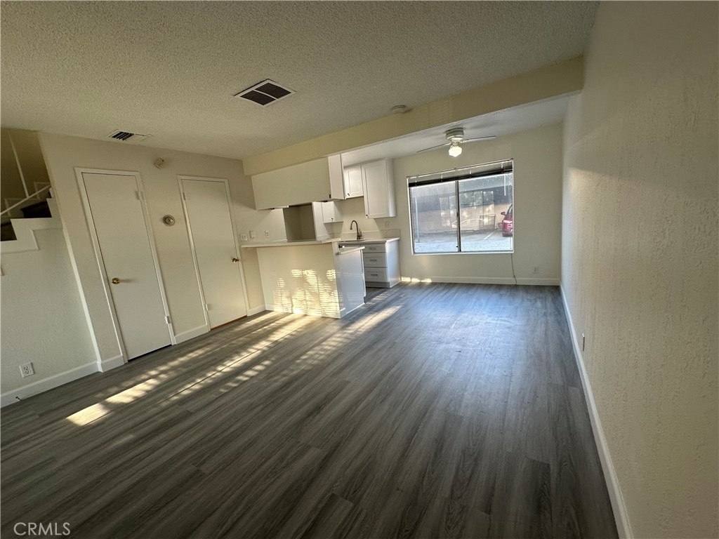 656 Lemar Park Drive - Photo 4