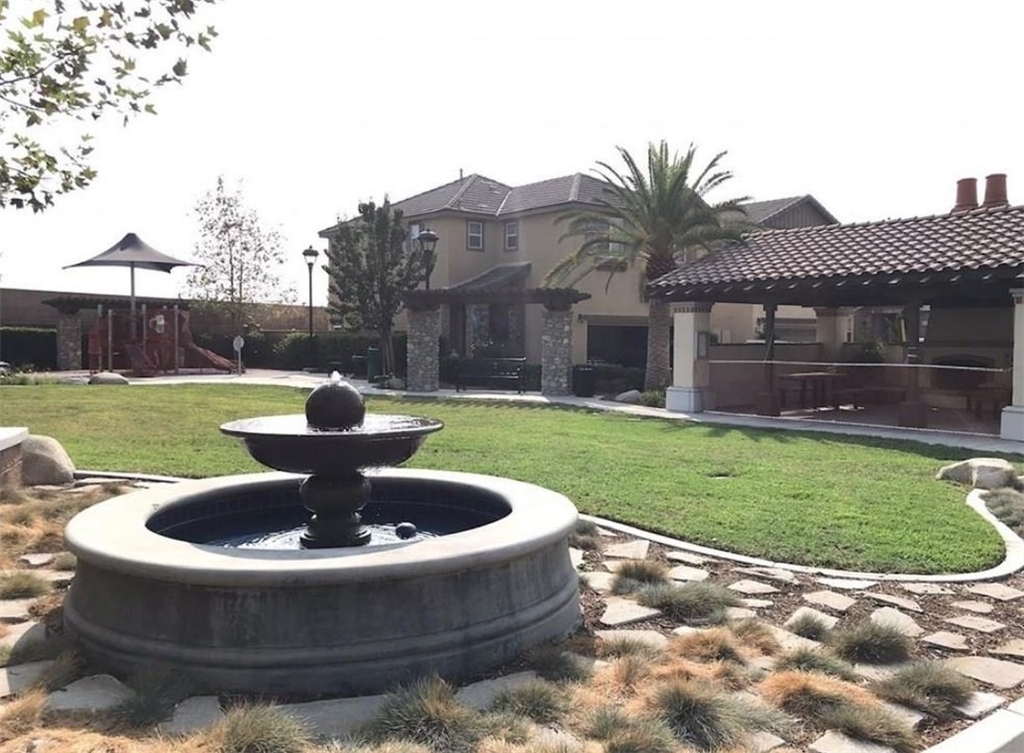 780 Huron Place - Photo 1