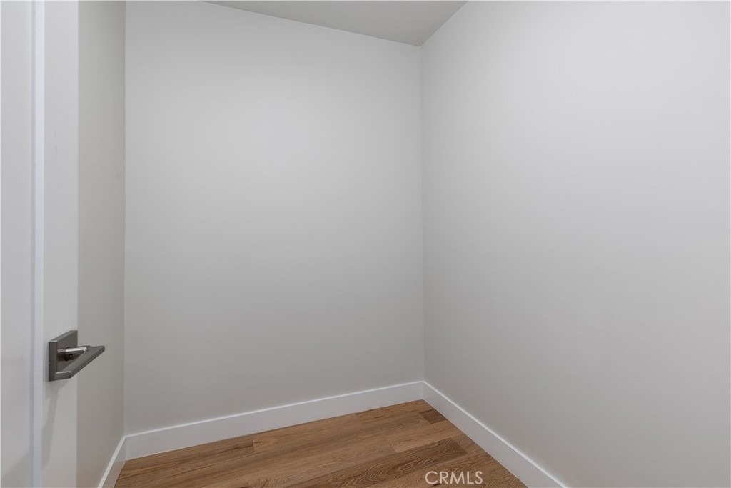 2824 Rowena Avenue - Photo 20