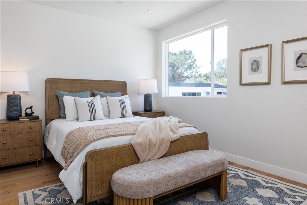 2824 Rowena Avenue - Photo 17