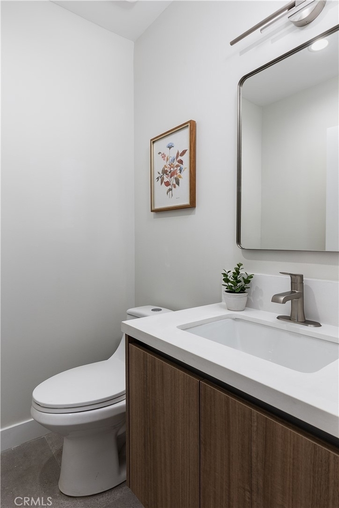 2824 Rowena Avenue - Photo 15